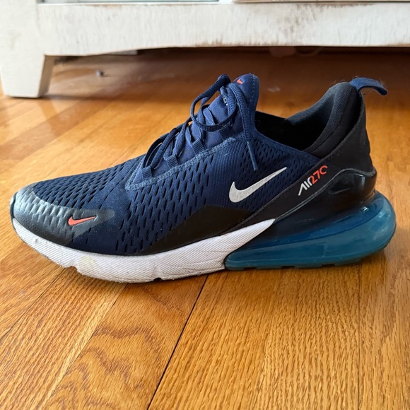 Nike Air Max 270 - Picture 8 of 10